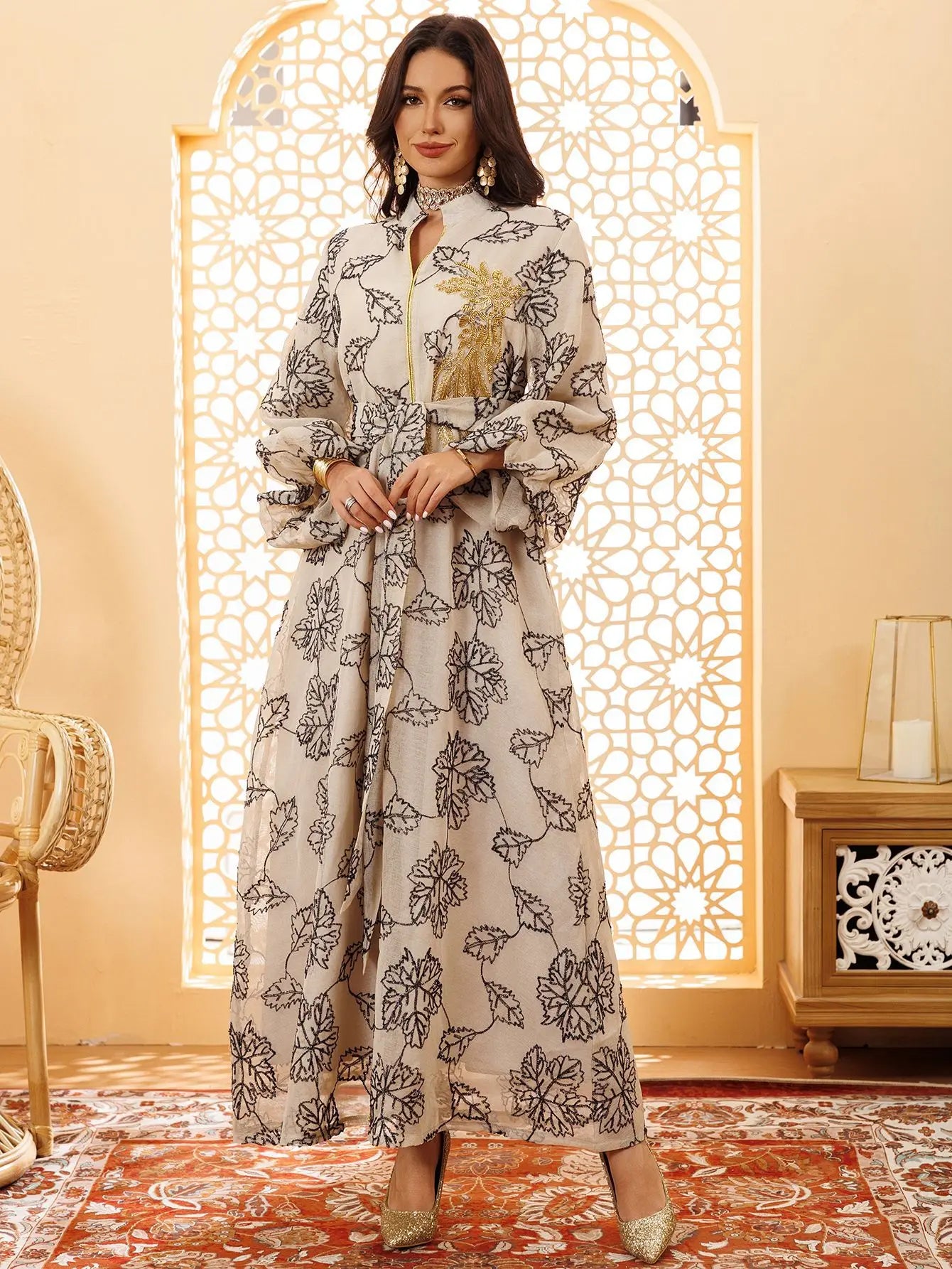 Abaya Blanche Royale Broderie Or