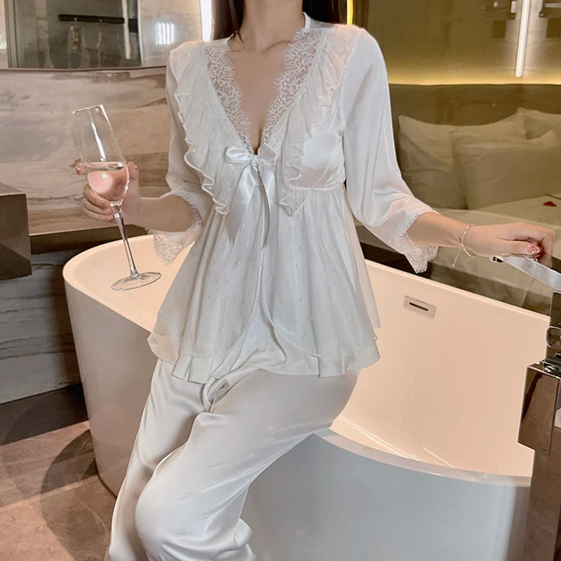 Ensemble Satin Dentelle Col V